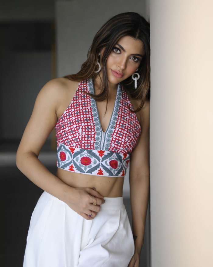 \"Explore the stunning photo collection featuring the mesmerizing Akanksha Puri. From enchanting poses to captivating moments, indulge in the beauty of Akanksha Puri's gorgeous stills. Dive into the world of trending fashion and elegance.  #AkankshaPuri #GorgeousStills #FashionIcon #TrendingBeauty\"