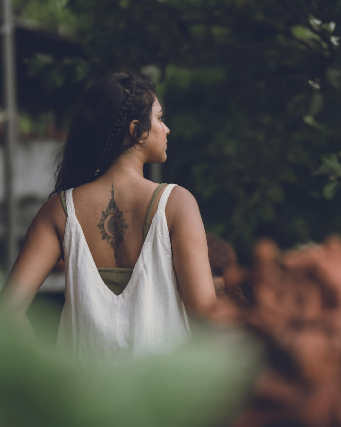 \"Experience the hottest trends in Amala Paul's scintillating photos!  Dive into the world of glamour and beauty with these captivating images. Discover the latest in fashion and style. #AmalaPaul #TrendingPhotos #Glamour #Fashion #Beauty\"