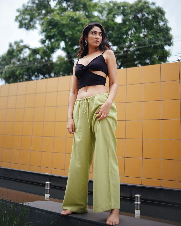 \"Deepti Sati: Stunning New Photos Revealed with Trending Hashtags\"