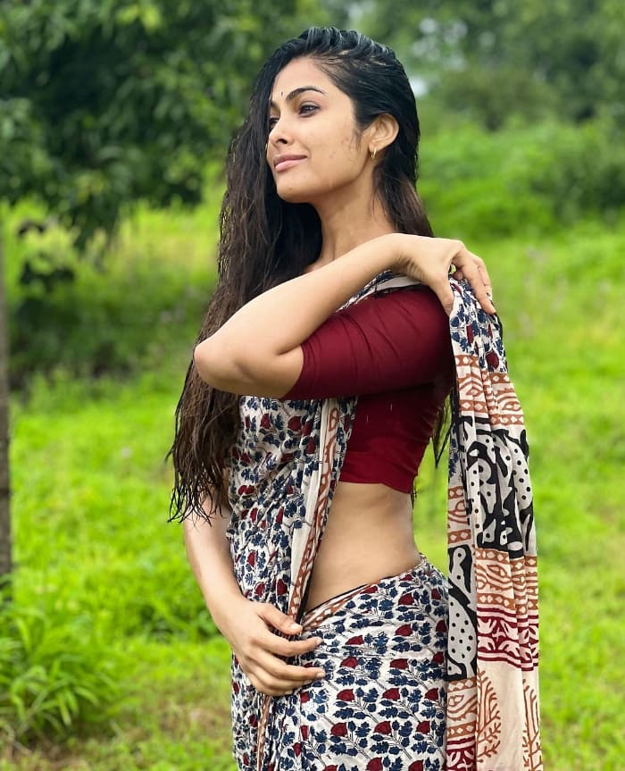 \"Explore the latest enchanting photographs of Divi Vadthya, the rising star in the world of entertainment. Dive into her mesmerizing moments and discover why she's making waves. #DiviVadthya #TrendingStar #Entertainment #CharmingStills\"