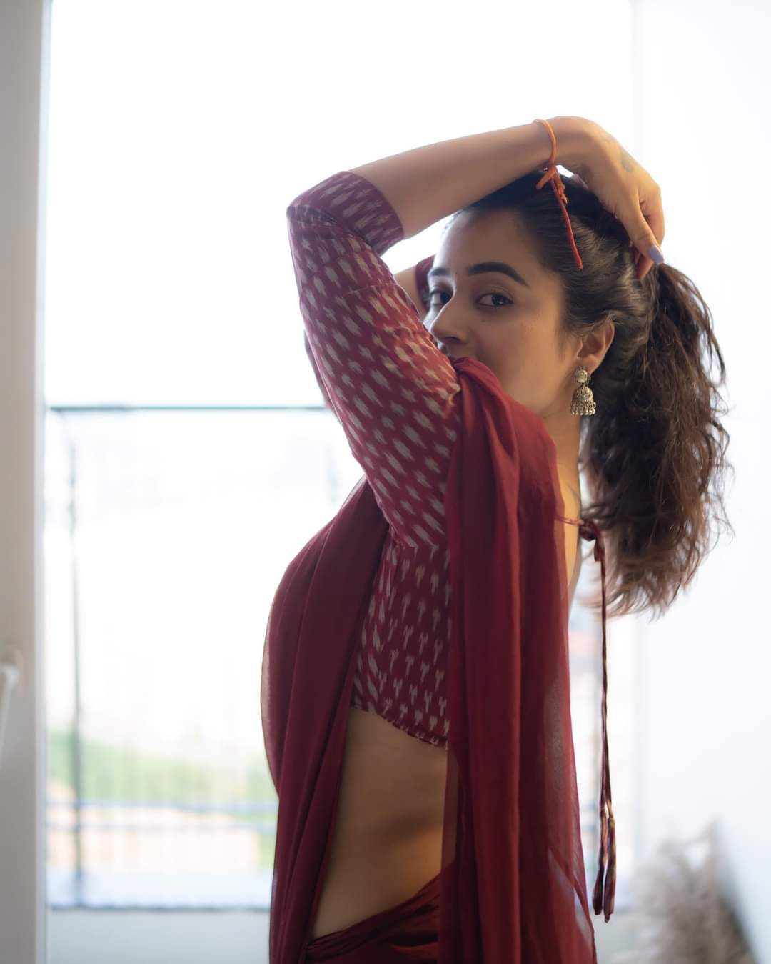 \"Captivating Shots of Deepti Sati: A Visual Delight for Trendsetters\"