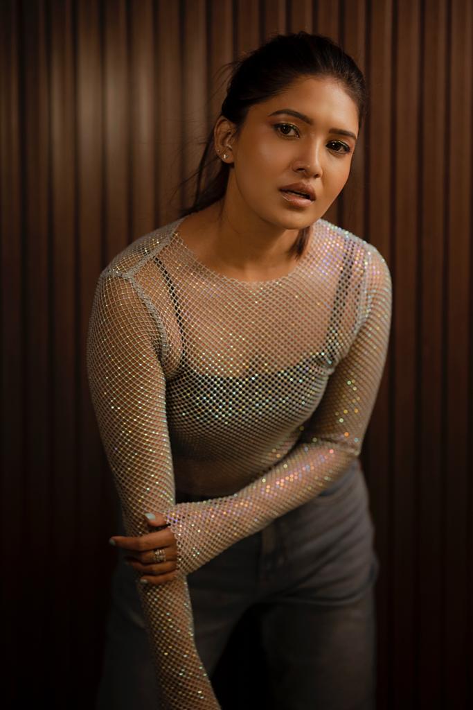 \"Explore stunning stills of the gorgeous Vani Bhojan in this photo collection. Discover her timeless beauty and charisma in these trending snapshots. #VaniBhojan #BeautyPhotography #TrendingStills\"