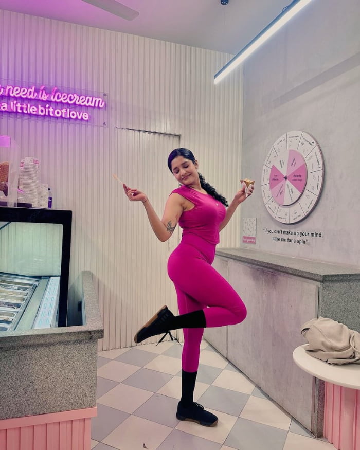 \"Explore the mesmerizing beauty of Ritika Singh in these breathtaking stills. Witness her radiance and charm that captivates the hearts of many. Don't miss out on these trending #RitikaSingh #StunningPhotos #VisualDelight