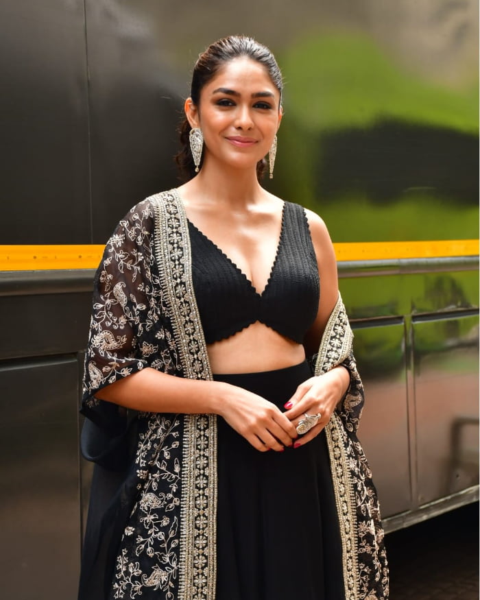 \"Explore the latest captivating images of the enchanting Mrunal Thakur, a rising star in the entertainment world. Discover her charisma through stunning visuals, and get ready to be mesmerized. #MrunalThakur #CelebPics #TrendingPhotos #EntertainmentWorld\"