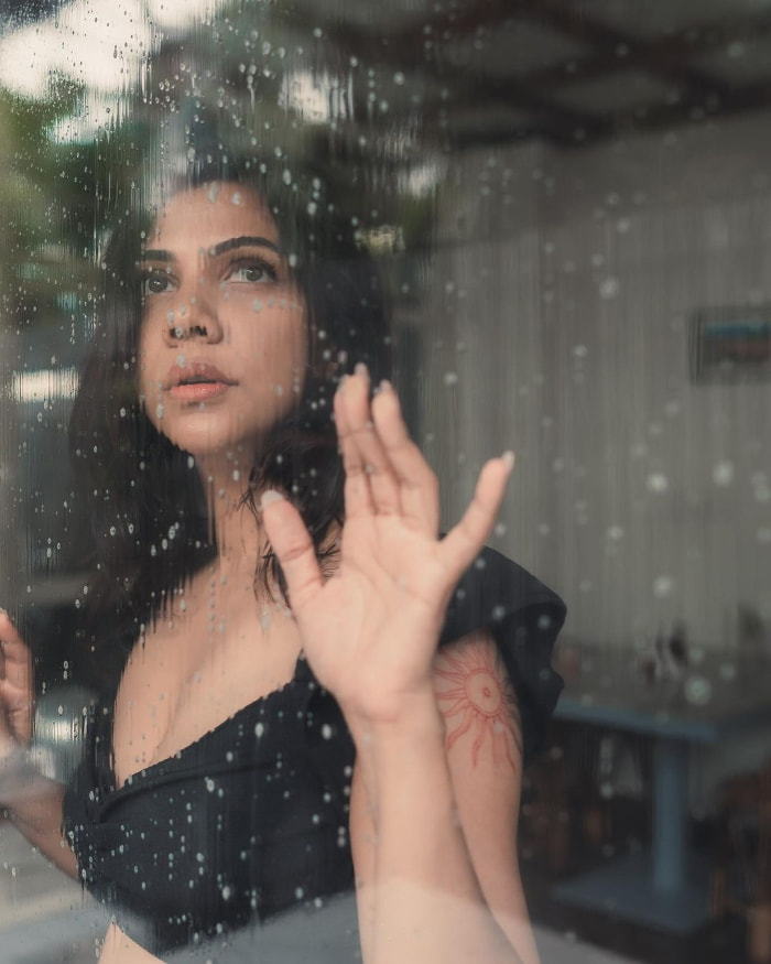 \"Discover the most recent and stunning clicks of Madonna Sebastian, showcasing her beauty and talent. Stay updated with the latest trends and #MadonnaSebastianMoments #CelebrityPhotography #GlamourShots\"