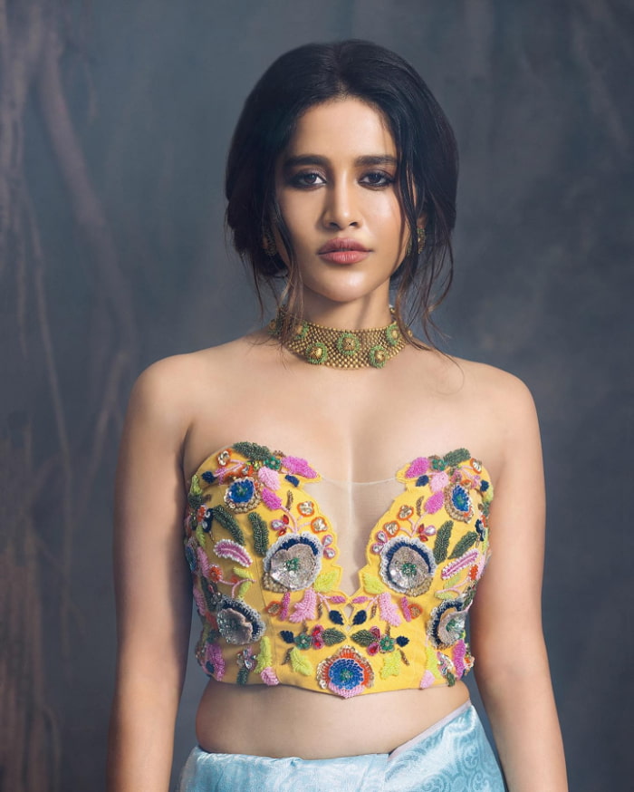  \"Explore the freshest images of Nabha Natesh and stay updated with the latest trends in the world of celebrity photography. #NabhaNatesh #CelebrityPhotos #TrendingImages\"