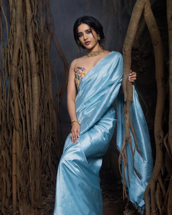  \"Explore the freshest images of Nabha Natesh and stay updated with the latest trends in the world of celebrity photography. #NabhaNatesh #CelebrityPhotos #TrendingImages\"