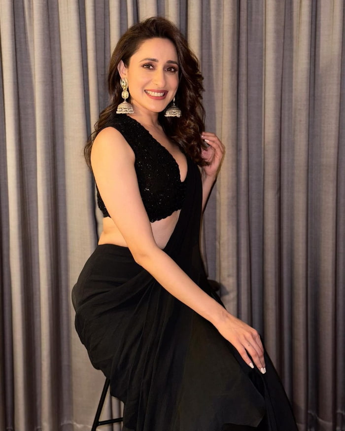 \"Stunning New Snapshots Featuring Pragya Jaiswal | Latest Pictures 2023\"