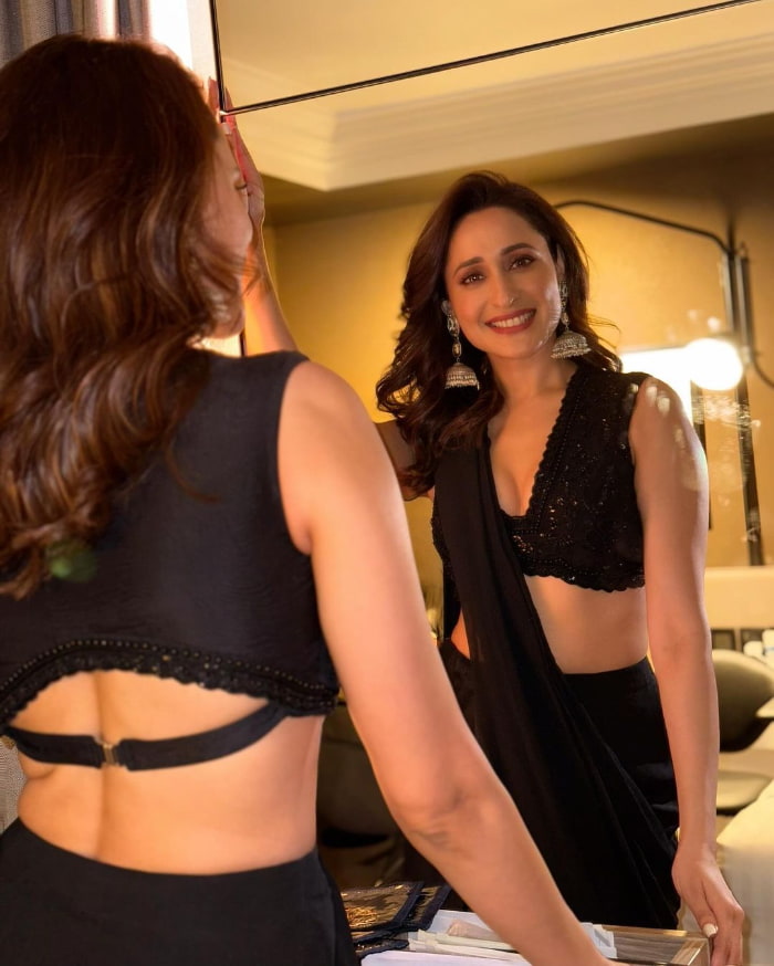 \"Stunning New Snapshots Featuring Pragya Jaiswal | Latest Pictures 2023\"
