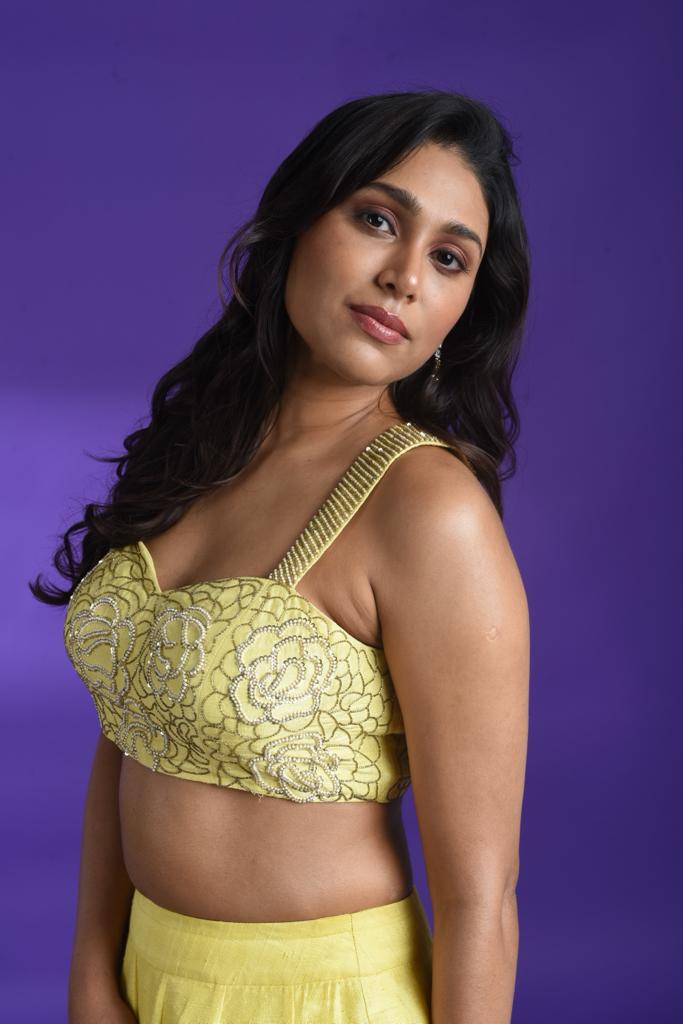 \"Explore stunning and sizzling images of the gorgeous Manisha Yadav! Dive into a collection of captivating photographs capturing her beauty and charm. Don't miss these trending snapshots! #ManishaYadav #SizzlingPhotos #BeautyCaptured\"\r\n\r\n\r\n\r\n\r\n\r\n