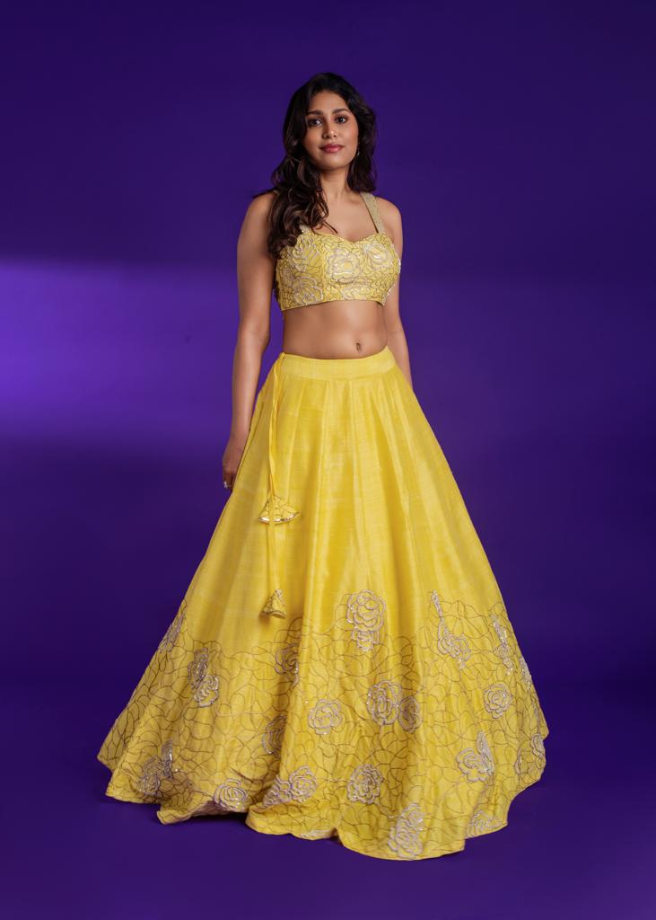 \"Explore stunning and sizzling images of the gorgeous Manisha Yadav! Dive into a collection of captivating photographs capturing her beauty and charm. Don't miss these trending snapshots! #ManishaYadav #SizzlingPhotos #BeautyCaptured\"\r\n\r\n\r\n\r\n\r\n\r\n