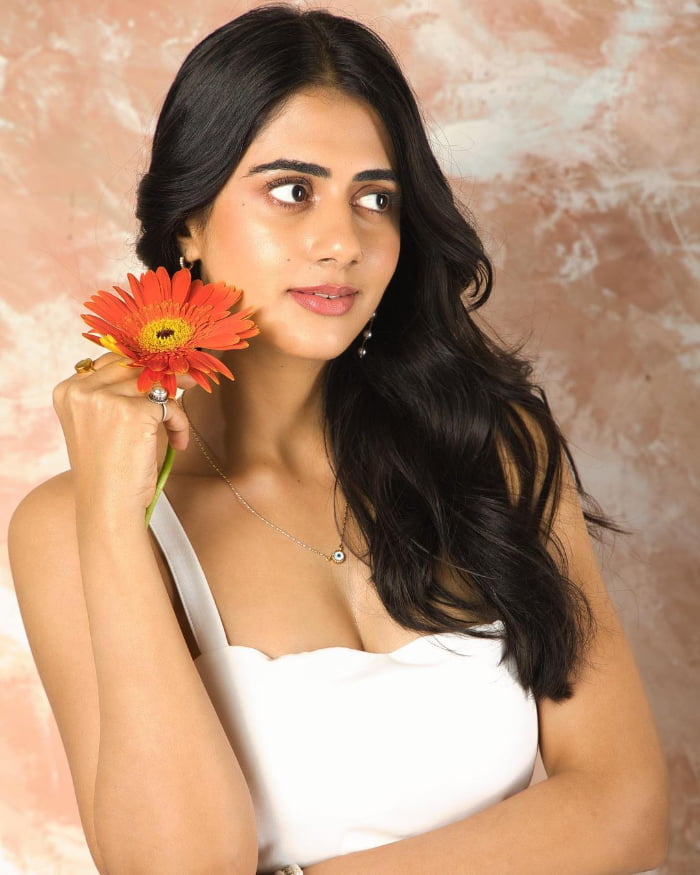 \"Explore breathtaking stills showcasing Gehna Sippy's beauty and grace. Dive into this mesmerizing collection capturing Gehna's essence in every frame. #GehnaSippy #StunningPhotography #VisualJourney\"\r\n\r\n\r\n\r\n\r\n\r\n\r\n