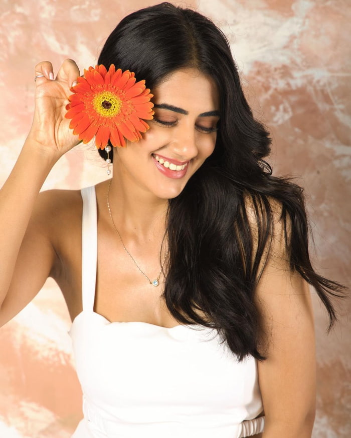 \"Explore breathtaking stills showcasing Gehna Sippy's beauty and grace. Dive into this mesmerizing collection capturing Gehna's essence in every frame. #GehnaSippy #StunningPhotography #VisualJourney\"\r\n\r\n\r\n\r\n\r\n\r\n\r\n