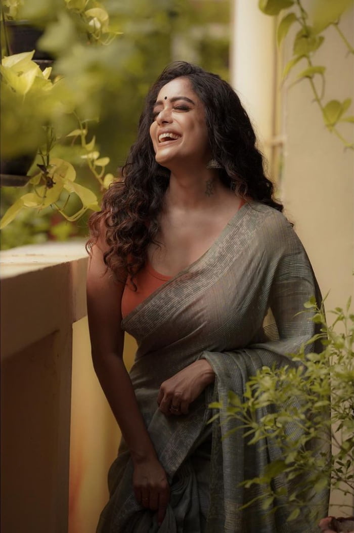 \"Discover the freshest collection of images featuring Abhirami Venkatachalam! Get a glimpse into her latest moments and stunning captures. #AbhiramiVenkatachalam #CelebritySnaps #TrendingGallery\"