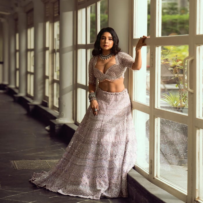 \"Discover the allure of Sakshi Agarwal through these mesmerizing stills capturing her charm. Dive into the latest trending snapshots showcasing Sakshi Agarwal's elegance and beauty. Explore glamour photography at its finest with this collection! #CelebrityGlamour #FashionShoot #TrendingBeauty\"