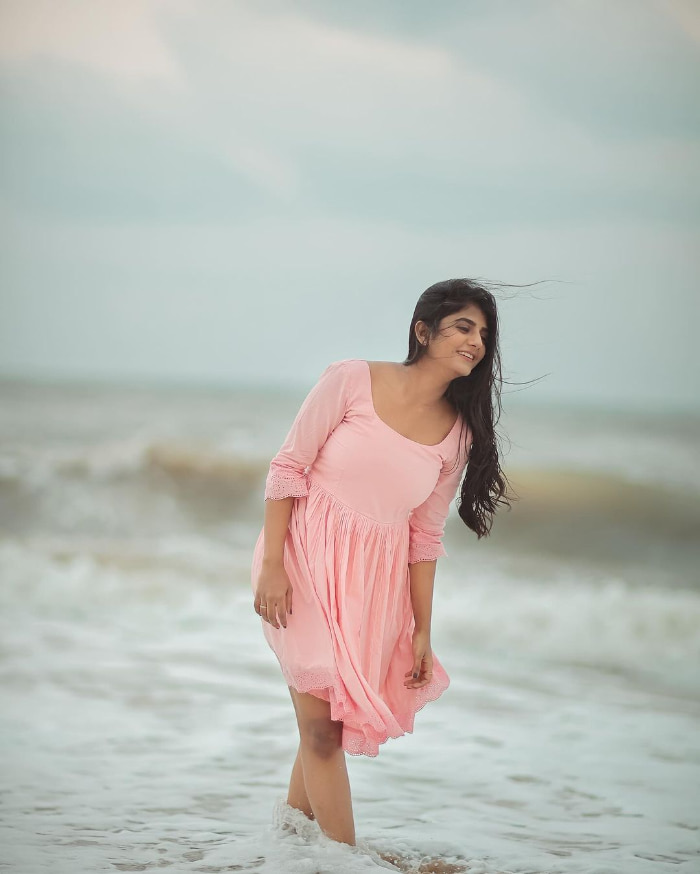 \"Explore the newest snapshots captured by Gabriella Charlton, showcasing her recent clicks and moments. Dive into the world of trending hashtags and discover the stories behind each image. Join us on a visual journey with Gabriella as she unveils her latest photography adventures. #GabriellaCharlton #PhotographyMoments #TrendingCaptures #VisualStorytelling\"