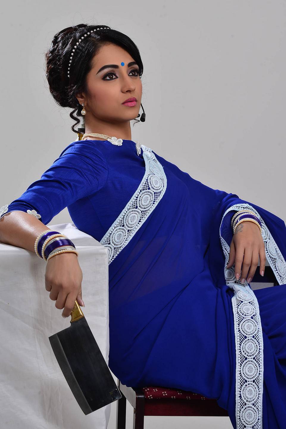Trisha Stills from Nayaki Movie