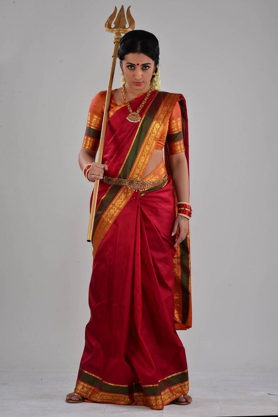 Trisha Stills from Nayaki Movie
