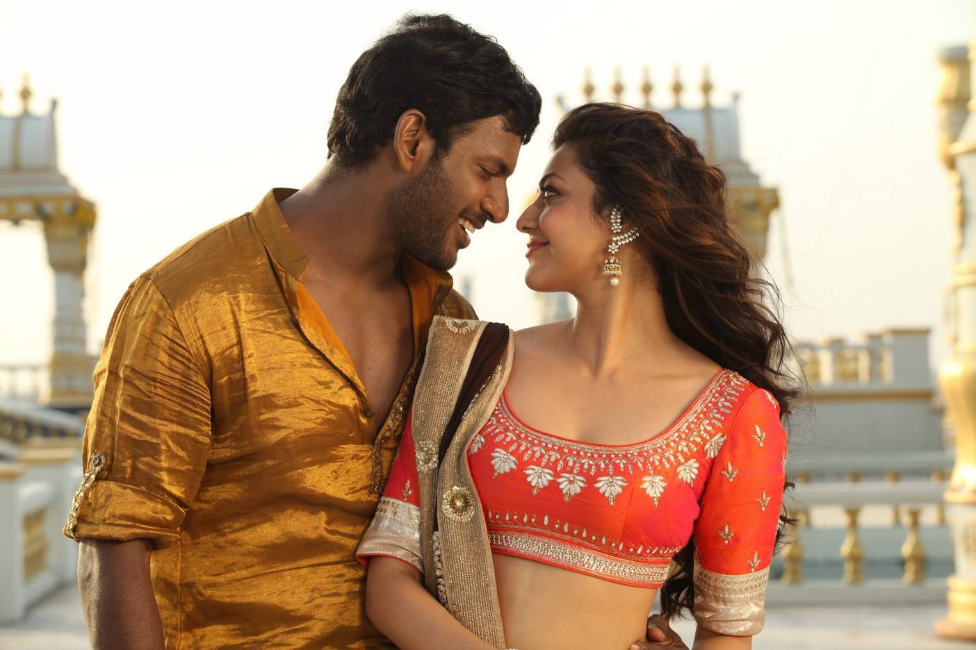 Paayum Puli Tamil Movie Stills Starring Vishal, Kajal Aggarwal