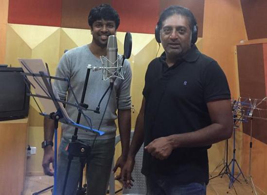 Prakash Raj turns to be a singer in Inji Iduppazhagi