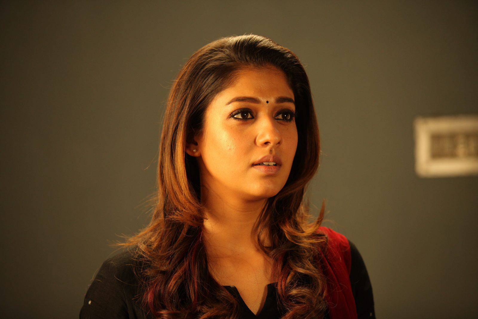 Nayantara Stills from Maya Tamil Movie