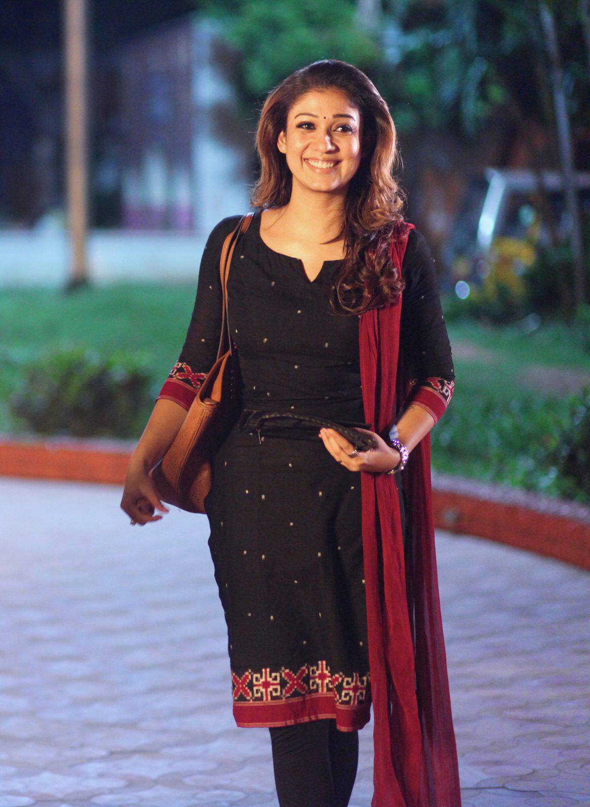Nayantara Stills from Maya Tamil Movie