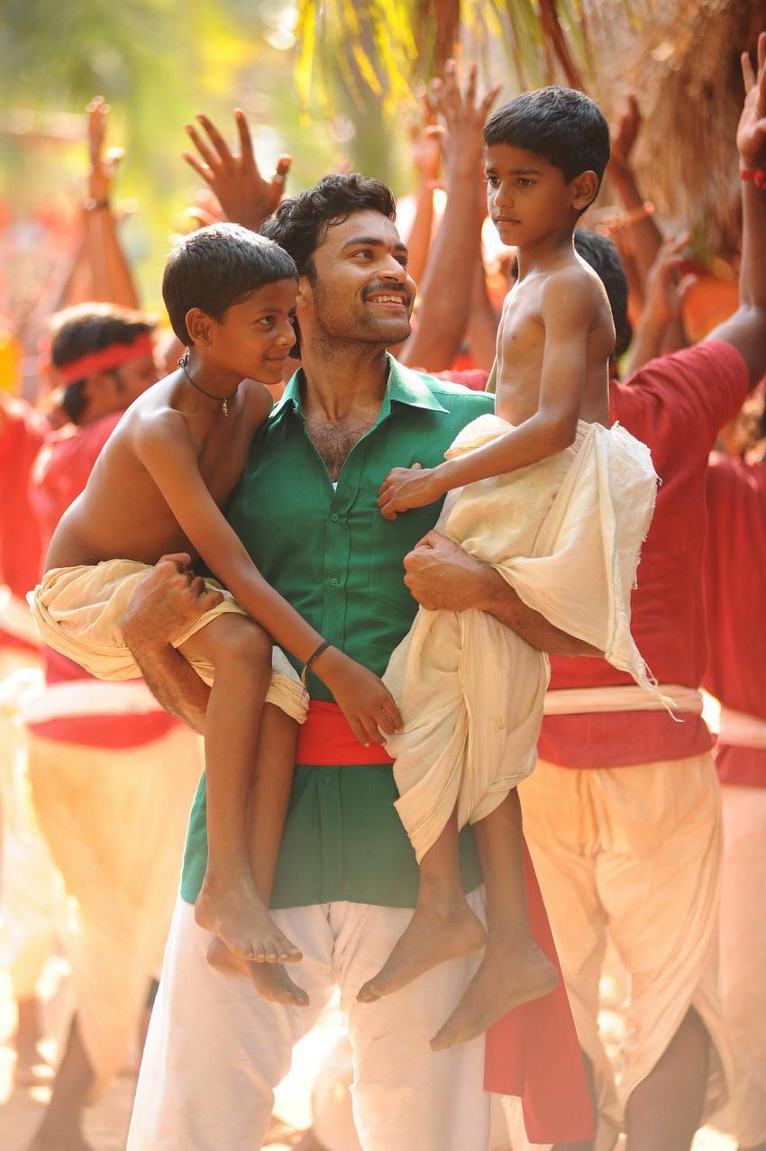 Varun Tej Stills from Kanche Telugu Movie