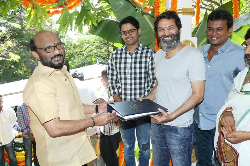 A.. Aa - Anasuya Ramalingam Vs Anand Vihari Movie