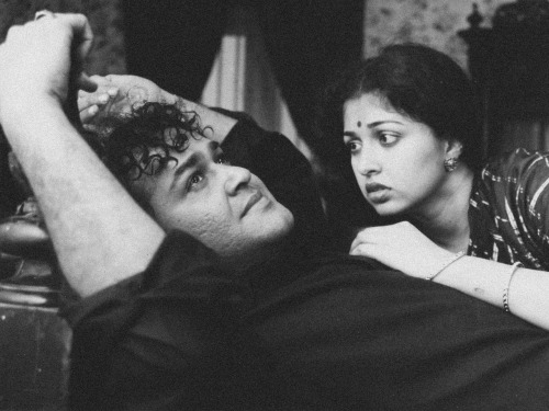 Mohanlal and Gauthami in Iruvar