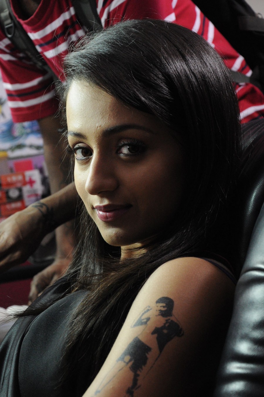 Trisha in Bhooloham