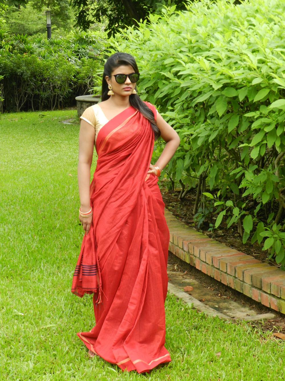 Iyshwarya Rajesh Stills from Hello Naan Pei Pesuren Tamil Movie 