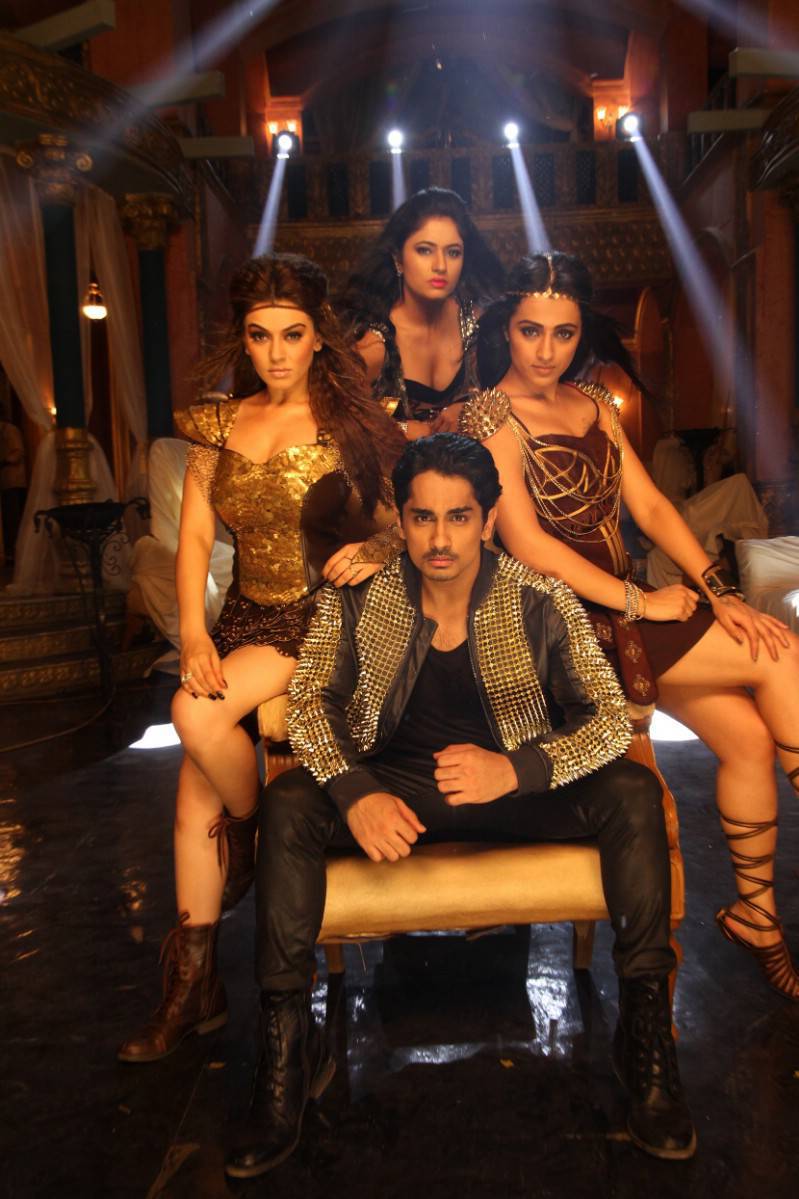 Aranmanai 2 Tamil Movie Stills | Siddharth, Trisha, Hansika, Poonam Bajwa