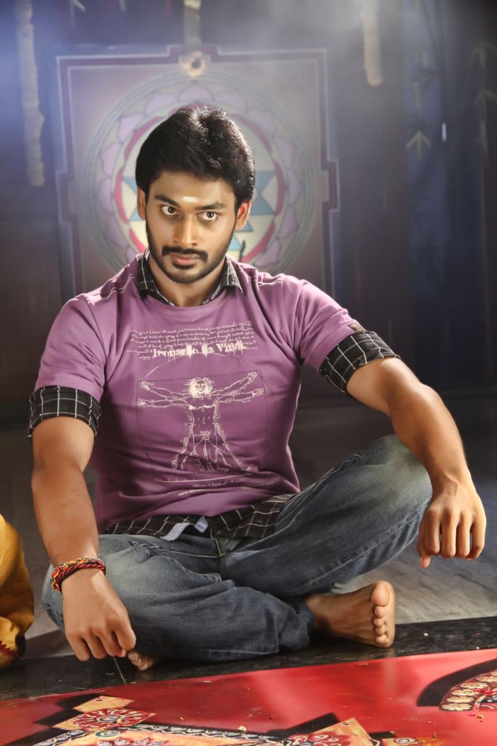 Peigal Jaakkirathai Movie Stills | Jeevarathnam