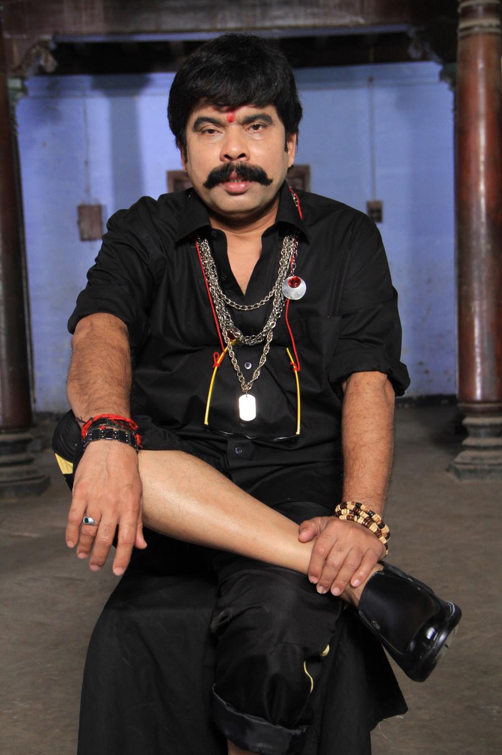 Powerstar Srinivasan Stills from Seeni Tamil Movie