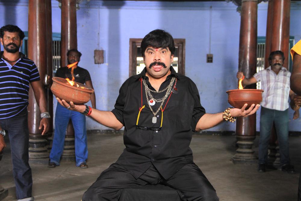 Powerstar Srinivasan Stills from Seeni Tamil Movie