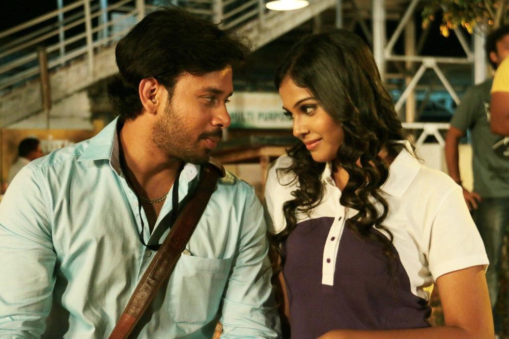 Ennodu Vilayadu Tamil Movie Stills | Bharath, Chandini Tamilarasan