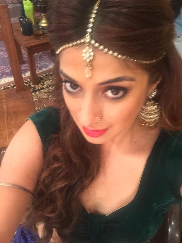 Raai Laxmi Stills at Sardaar Gabbar Singh sets
