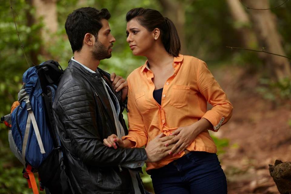 Ishq Forever Hindi Movie Stills | Krishna Chaturvedi, Ruhi Singh