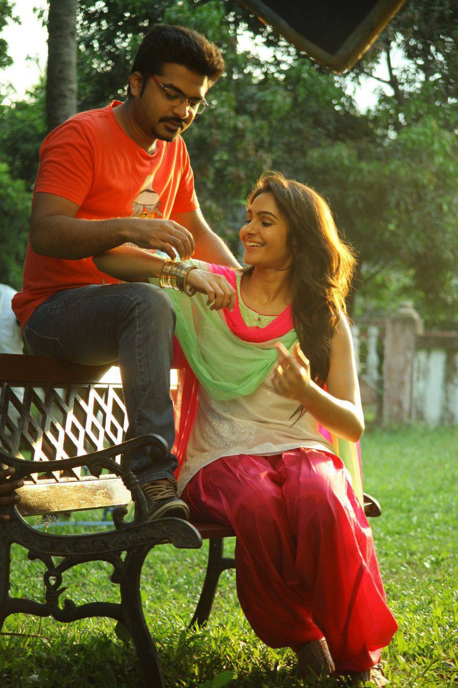 Idhu Namma Aalu Movie Stills | Simbu, Andrea 