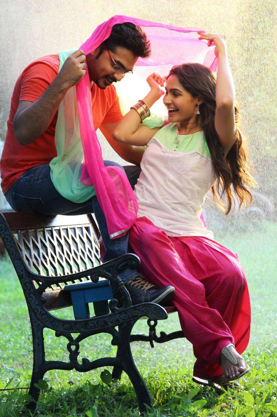 Idhu Namma Aalu Movie Stills | Simbu, Andrea 