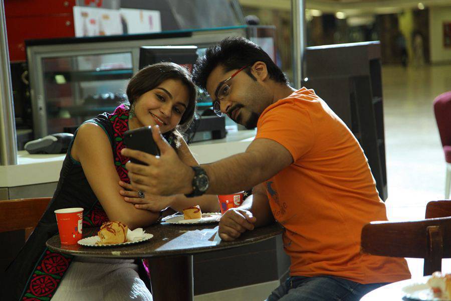 Idhu Namma Aalu Movie Stills | Simbu, Andrea 