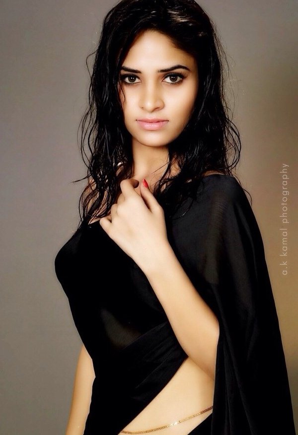 Actress Sanyathara Photoshoot