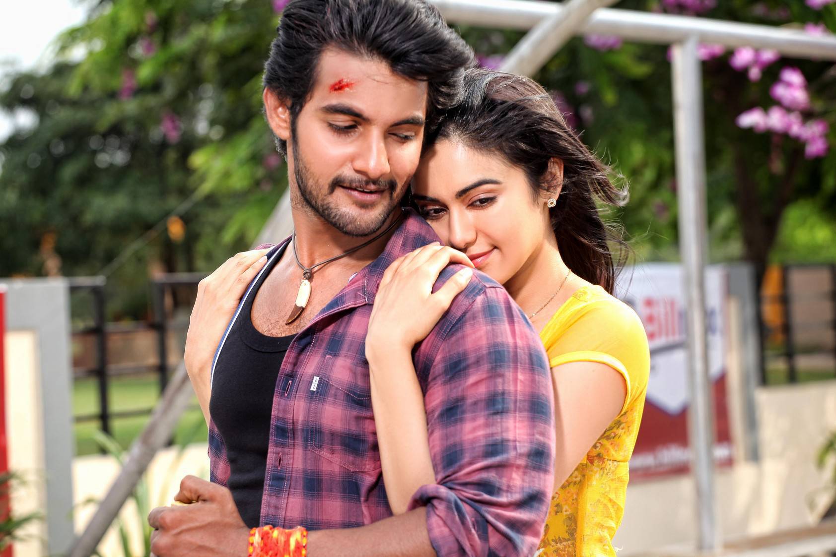 Aadi, Adah Sharma Stills from Garam Telugu Movie 