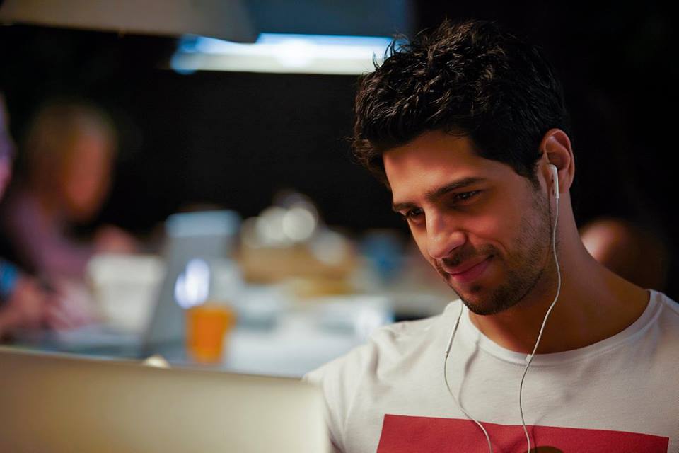 Kapoor And Sons Movie Stills | Sidharth Malhotra