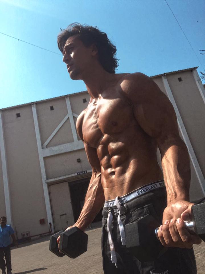 Tiger Shroff Stills From baaghi