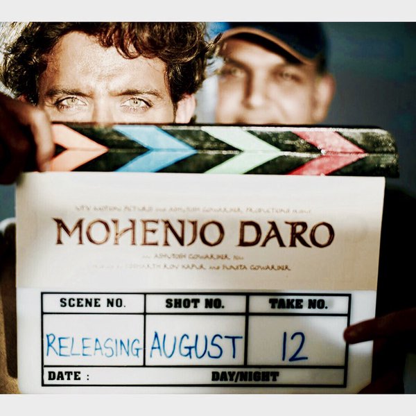 Hrithik Roshan wraps Mohenjo Daro in a stylish way !!