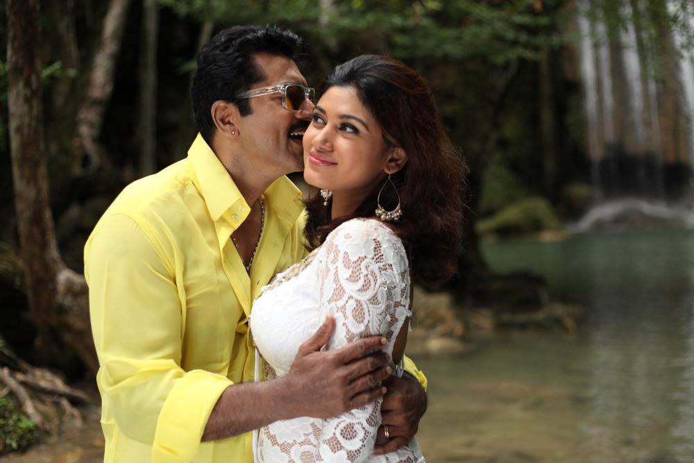 Sandamarutham Tamil Movie Stills | Sarath Kumar | Ooviya