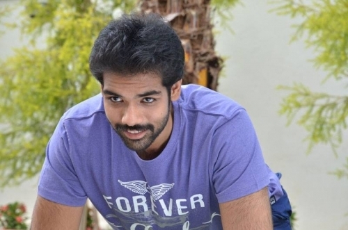 Sibiraj Stills From Movie Naaigal Jaakirathai