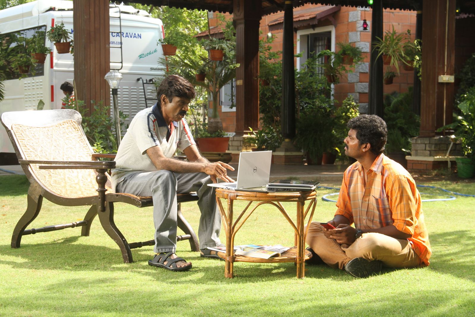 Enakku Veru Yengum Kilaigal Kidaiyathu Movie Stills