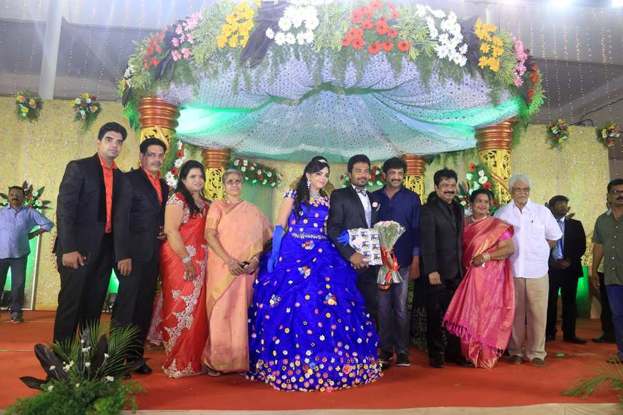 Director R. Pandiarajan Son Prithvirajan Weds Akshaya wedding reception Stills